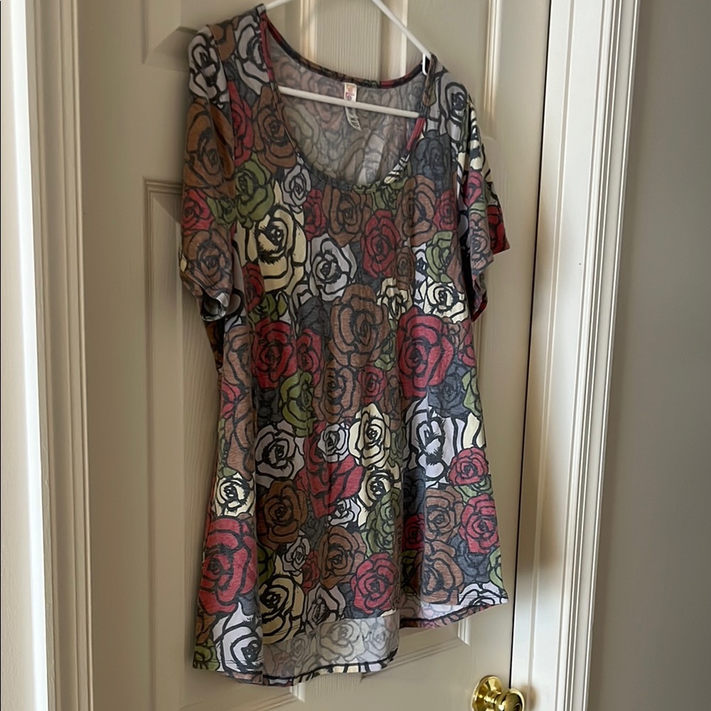 Lularoe Floral Print Women's High-Low Top